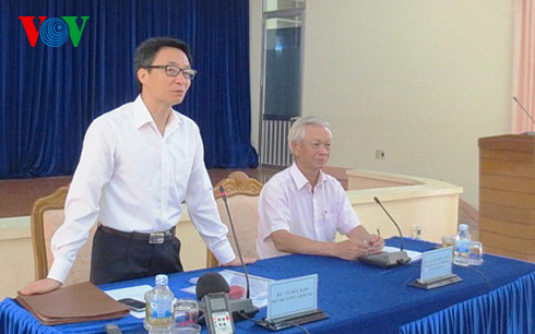 Vizepremierminister Vu Duc Dam besucht Khanh Hoa