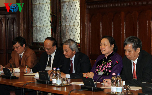 Ungarn unterstützt Vietnam im Kampf zum Schutz der Souveränität