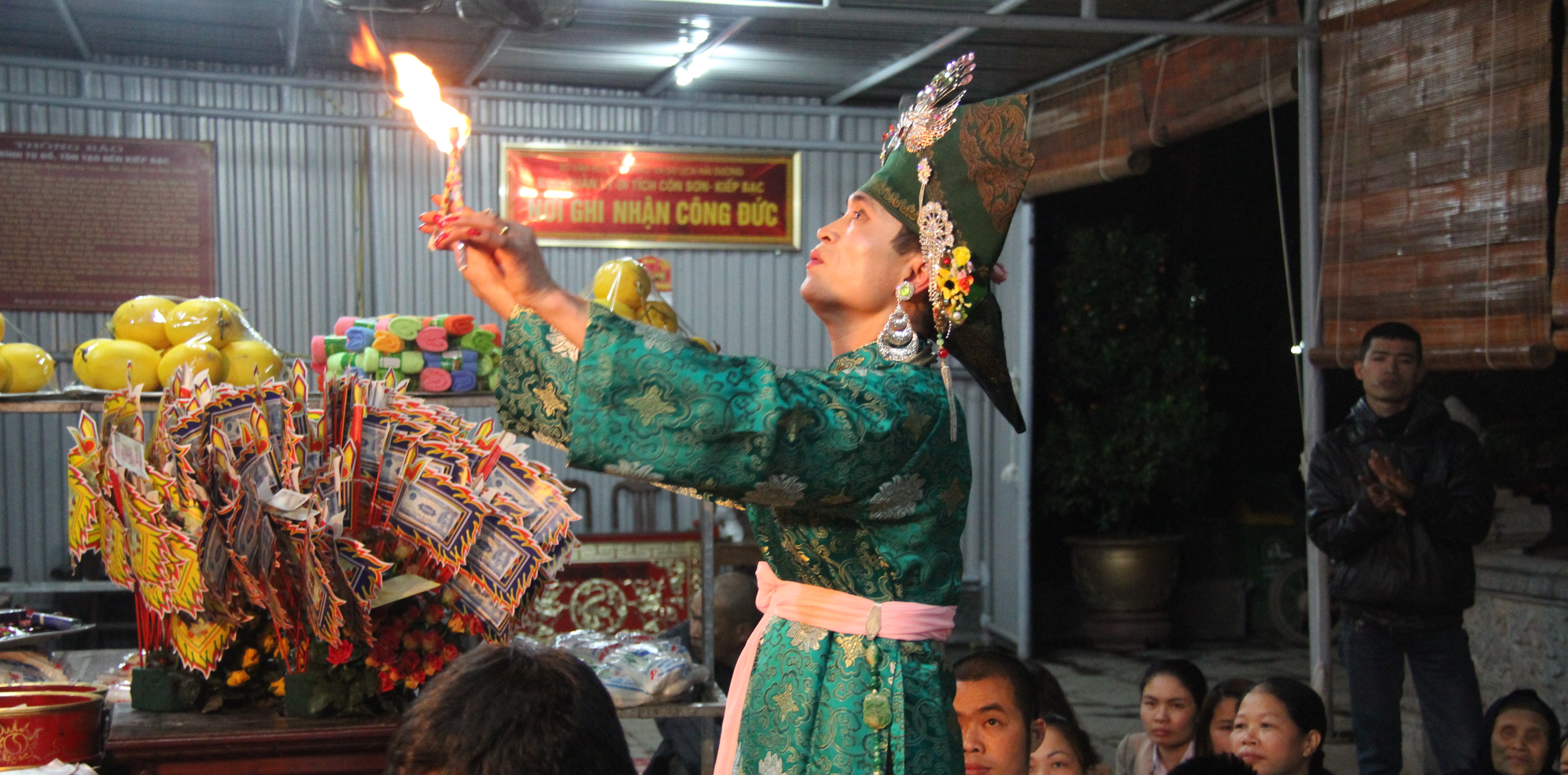 Fast 250 Chau Van-Gruppen beteiligen sich am Kulturfest zur Ehrung der Muttergöttin