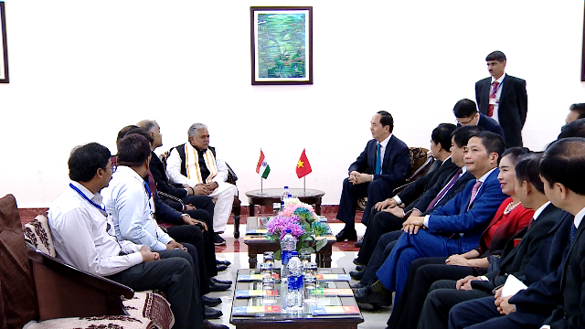 Staatspräsident Tran Dai Quang startet seinen Staatsbesuch in Indien