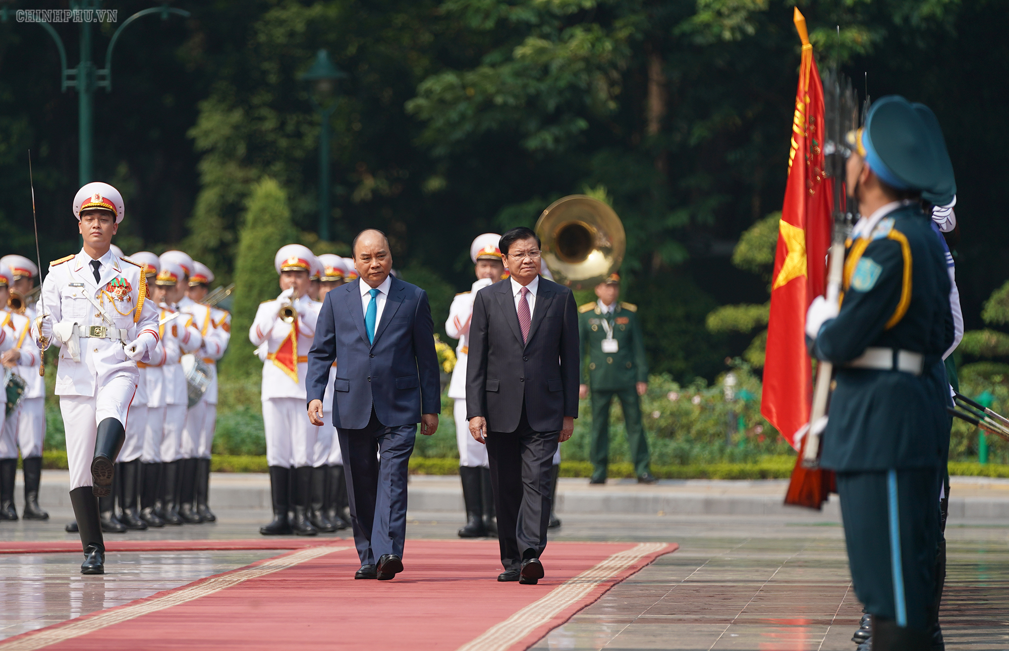 Premierminister Nguyen Xuan Phuc: Ein neues Kapitel in der Zusammenarbeit zwischen Vietnam und Laos eröffnet