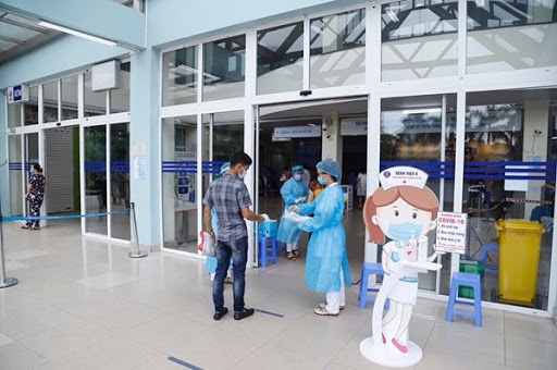 Einwohner in Ho-Chi-Minh-Stadt begleiten Behörden in Epidemie-Bekämpfung