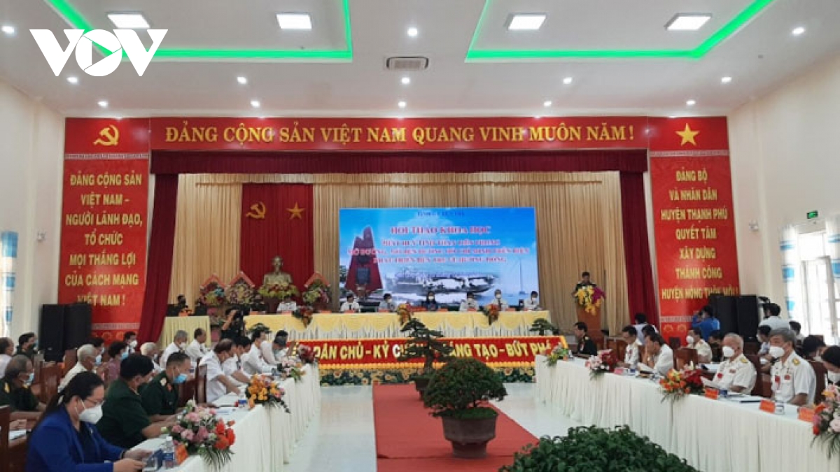Diskussion über die Eröffnung des Ho-Chi-Minh-Pfads im Meer und Entwicklung von Ben Tre nach Osten