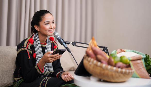 H’Hen Nie und 100 Künstler werben für vietnamesische Kultur bei EXPO Dubai