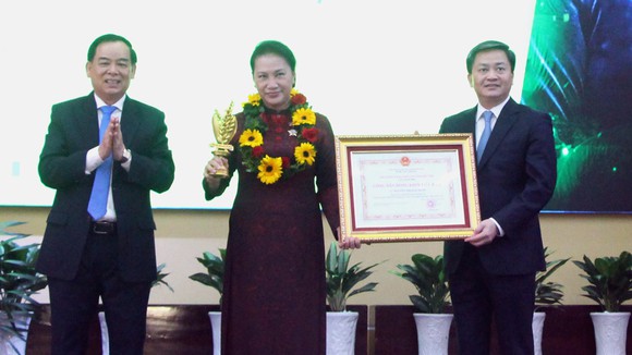 Feier zum 62. Jahrestag des Widerstandskampfes in Ben Tre