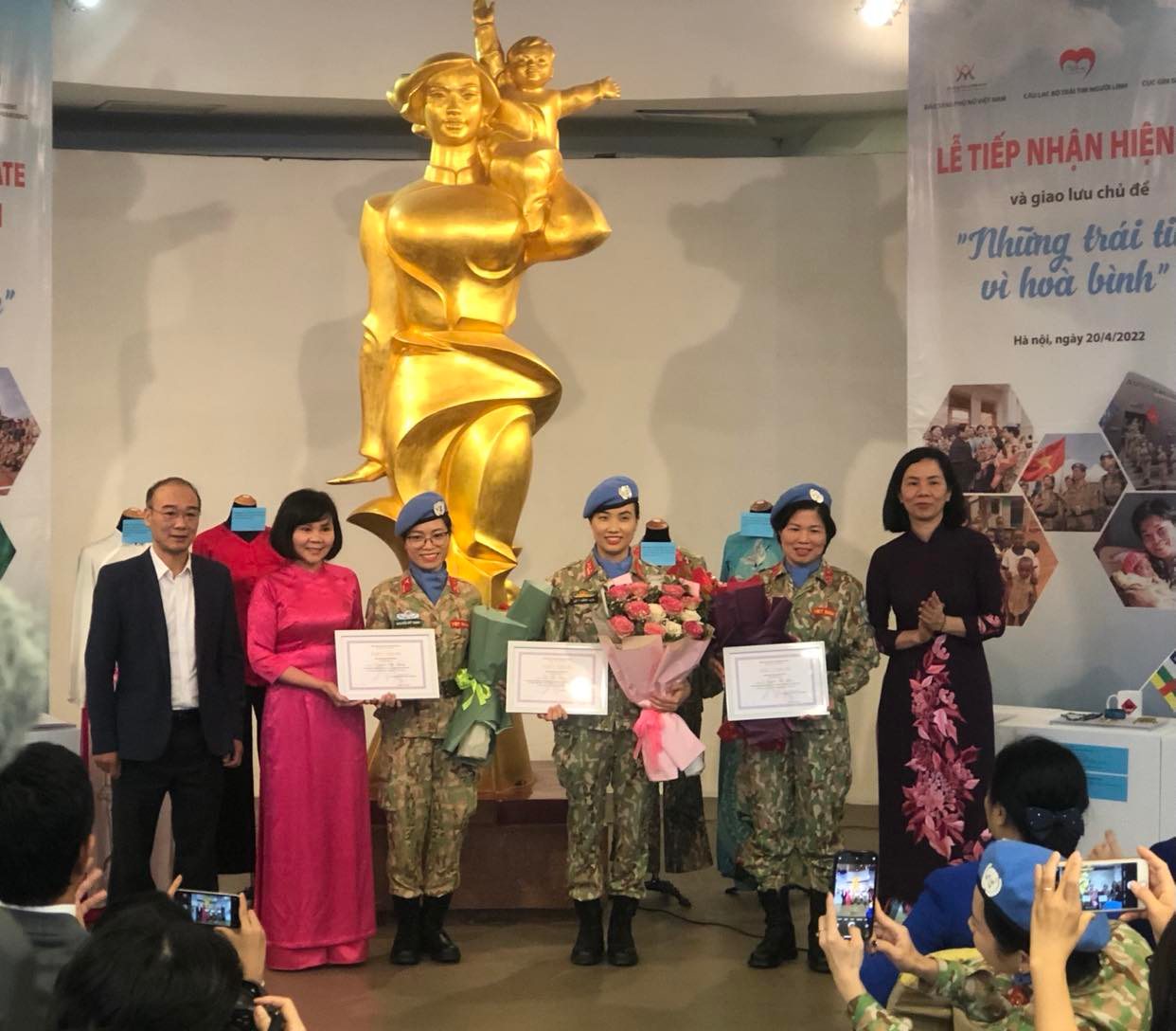 Vietnamesisches Frauenmuseum empfängt Gegenstände von vietnamesischen Blauhelmsoldatinnen