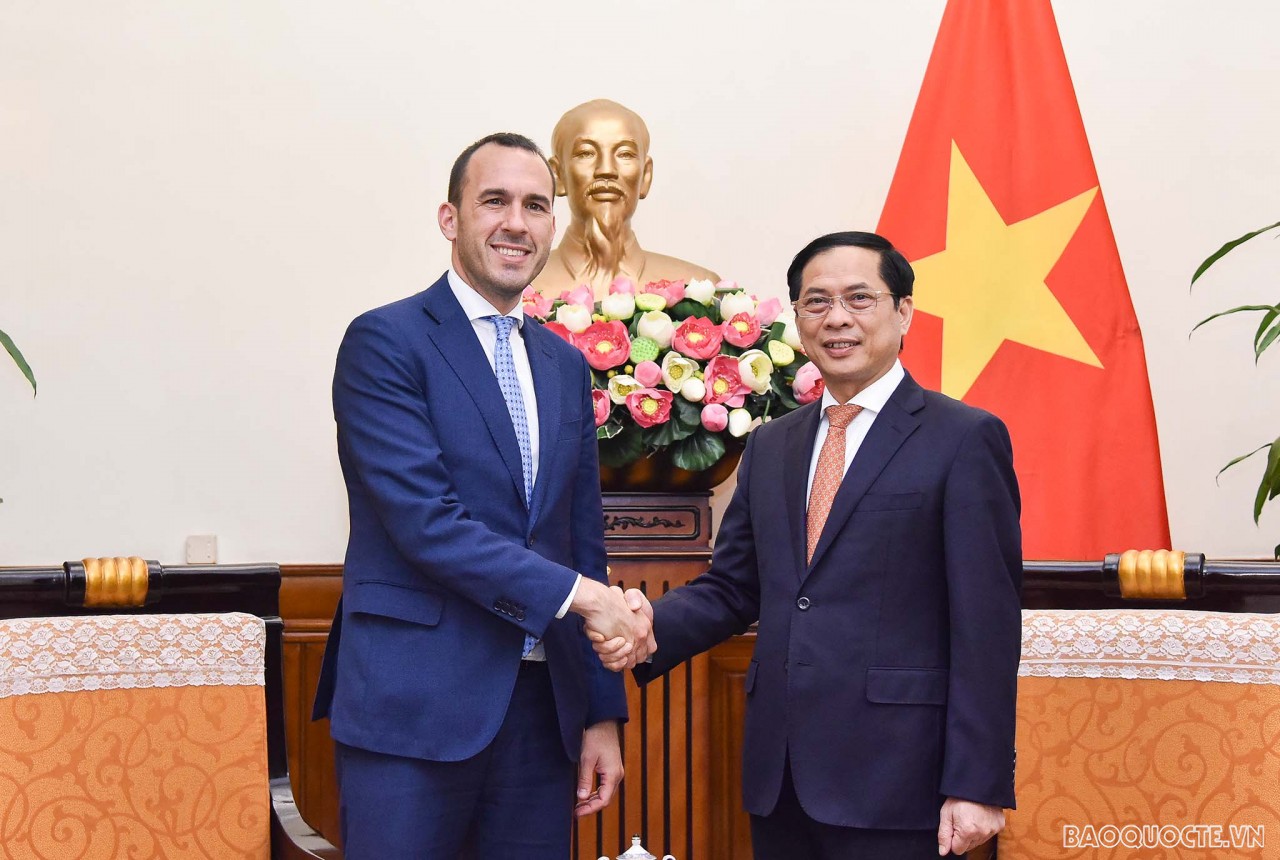 Vietnam und Italien einigen sich auf Zusammenarbeit für Handel