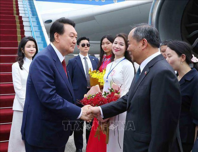 Südkoreas Präsident Yoon Suk Yeol beginnt Vietnam-Besuch