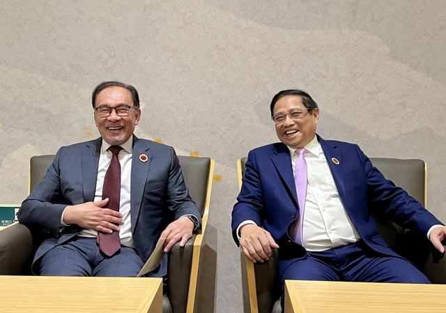 Premierminister Pham Minh Chinh trifft ASEAN-Spitzenpolitiker