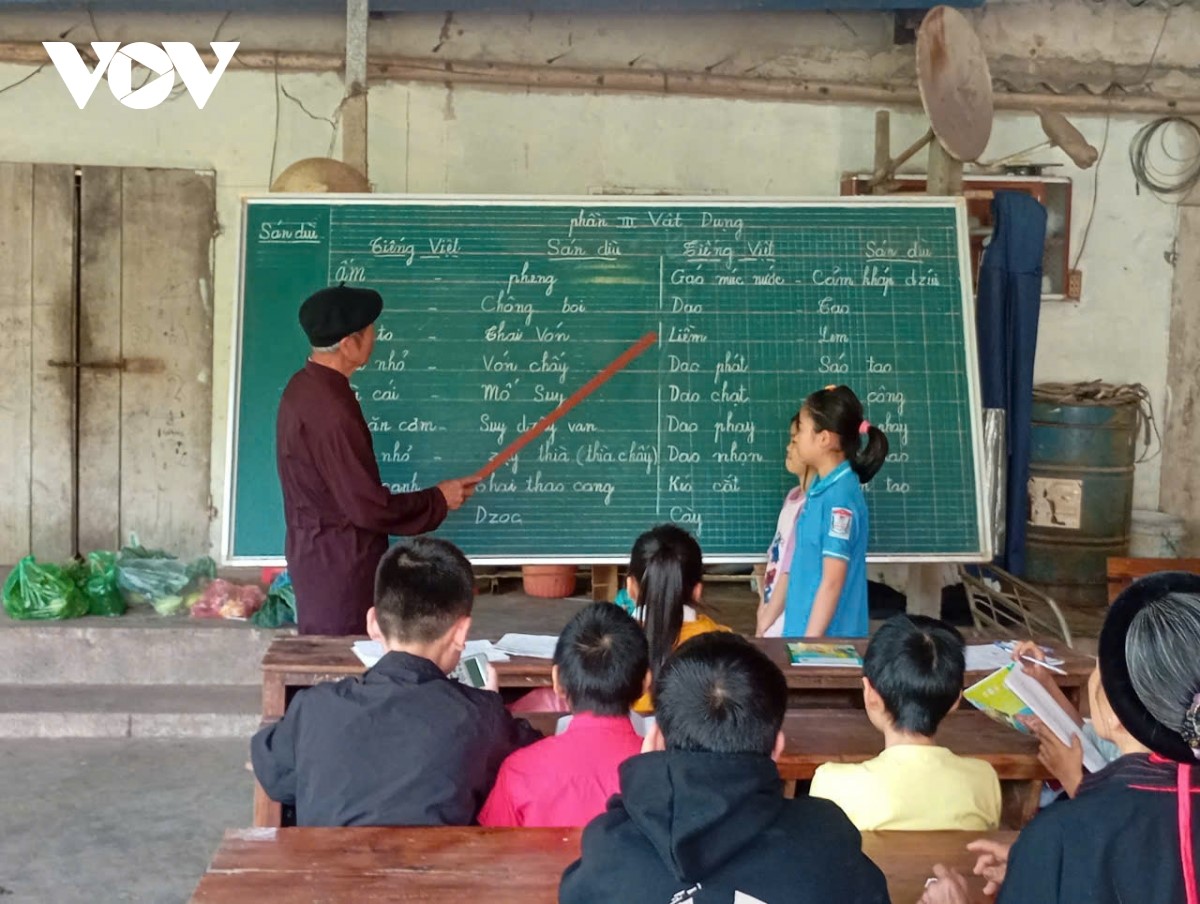 Der Hüter der San-Diu-Schrift im Teegebiet