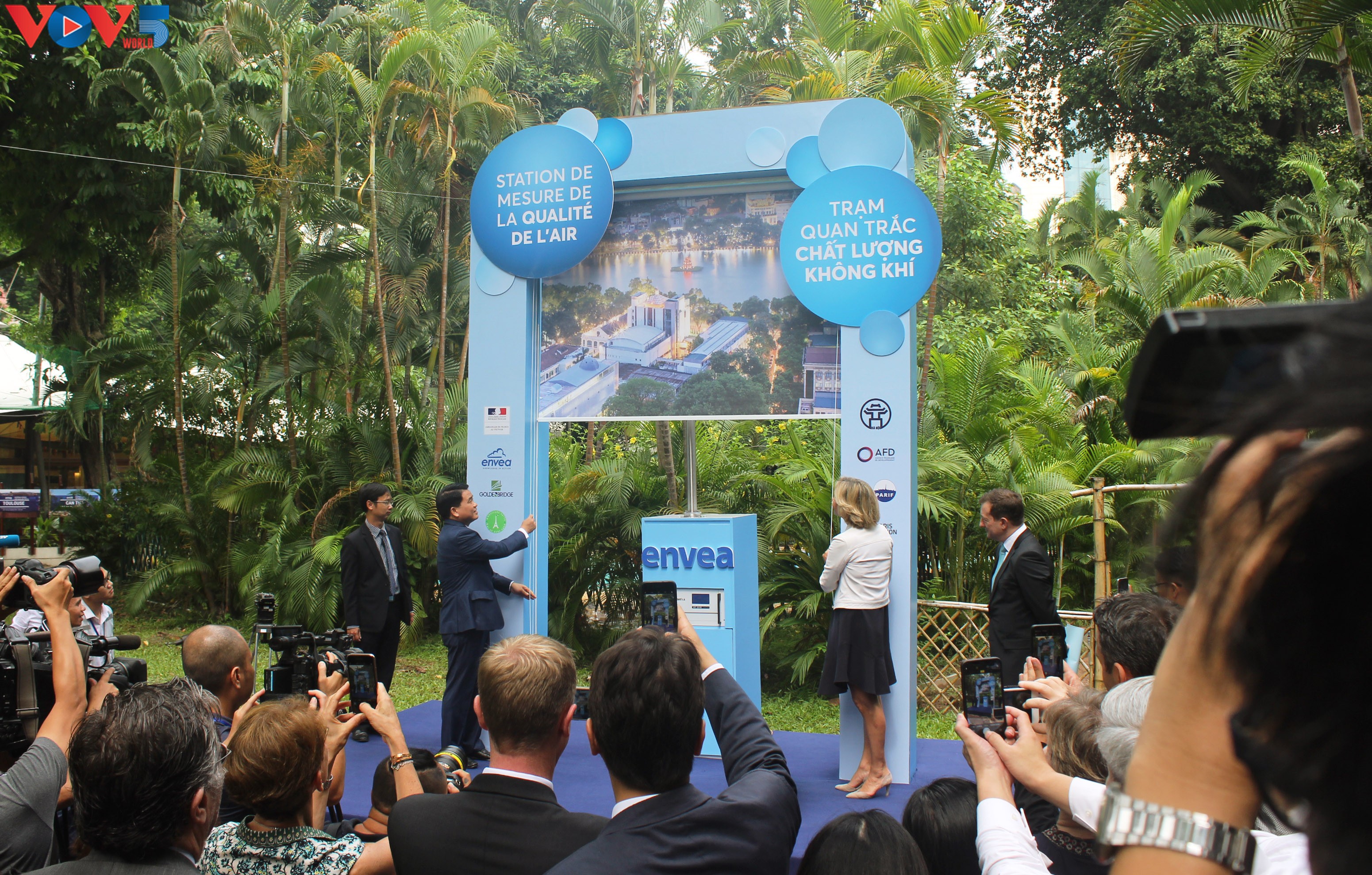 Inauguration d’une station de mesure de la qualité de l’air à Hanoï