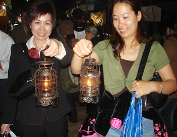 Weitere Frühlingsfeste im ganzen Land