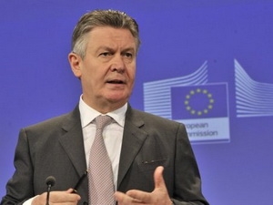 Premierminister Dung trifft EU-Handelskommissar Karel de Gucht