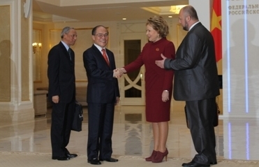 Aktivitäten von Parlamentspräsident Nguyen Sinh Hung in Russland