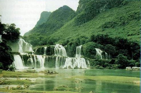 Spatenstich für die Pagode Phat Tich Truc Lam Ban Gioc in Cao Bang