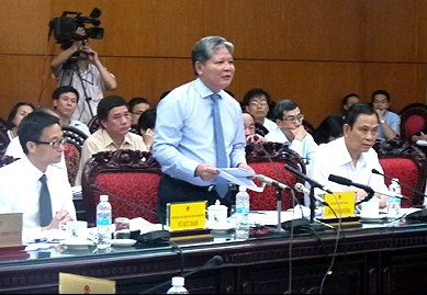 Justizminister und Umweltminister stellen sich dem Ständigen Parlamentsausschuss