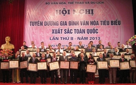 Staatspräsident Sang trifft Vertreter der Kulturfamilien im ganzen Land