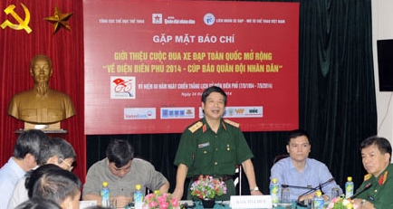 Zahlreiche Aktivitäten zum 60. Jahrestag des Dien Bien Phu-Sieges