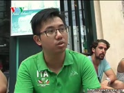 Altstadt Hanoi und Essen- und Getränkestände am Straßenrand