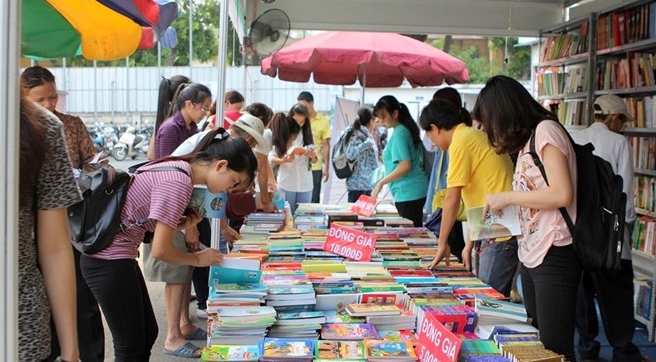 Bedeutung von Büchern für Jugendliche in der Hauptstadt Hanoi
