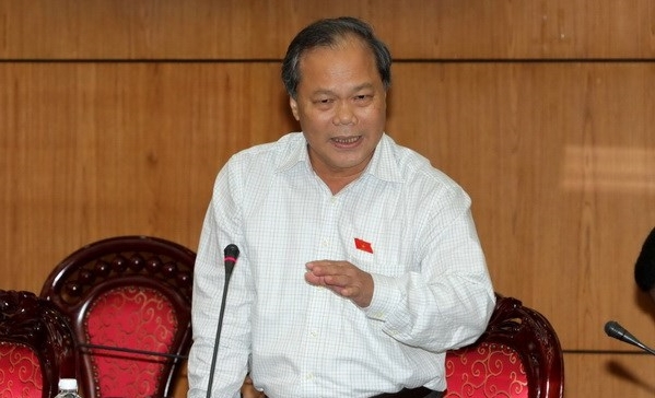 Abgeordnete unterstützen die Verbreitung von sozialversicherten Menschen