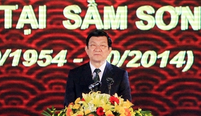 Feier: Empfang der Menschen, die während des Kriegs aus Süden evakuiert wurden