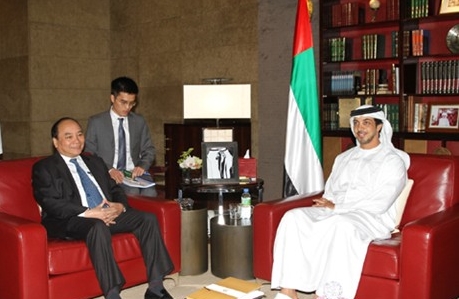 Vizepremierminister Vietnams trifft Vizepremierminister der VAE