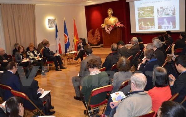 Frankreich: Seminar über Erfolge der Erneuerung in Vietnam