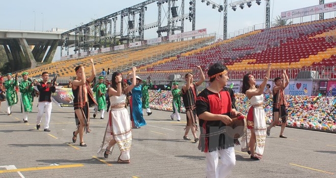 Kulturelle Merkmale Vietnams in Chingay-Parade 2015 in Singapur