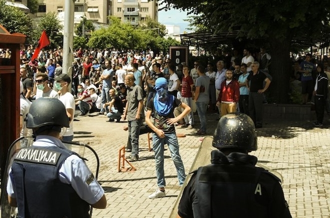 NATO und EU rufen Konfliktseiten in Mazedonien zur Zurückhaltung auf