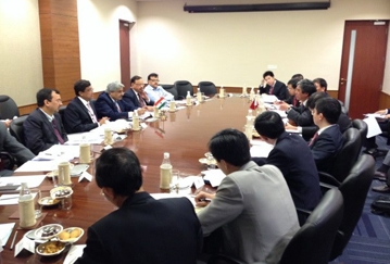 Politische Vizeaußenministerkonsultation zwischen Vietnam und Indien