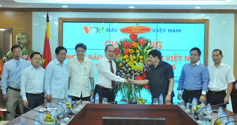 Vaterländische Front kooperiert mit Medien bei Aufsicht und Sozialkritik