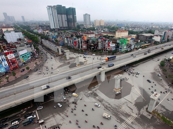 Vietnam grüßt französische Investoren zur Entwicklung des Verkehrssystems