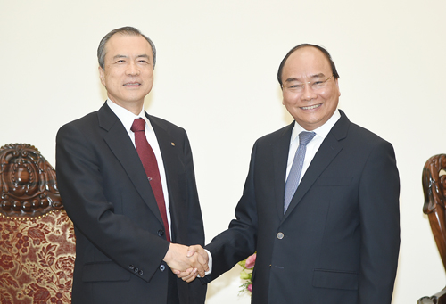 Premierminister Nguyen Xuan Phuc empfängt Generaldirektor von Tokio Gas