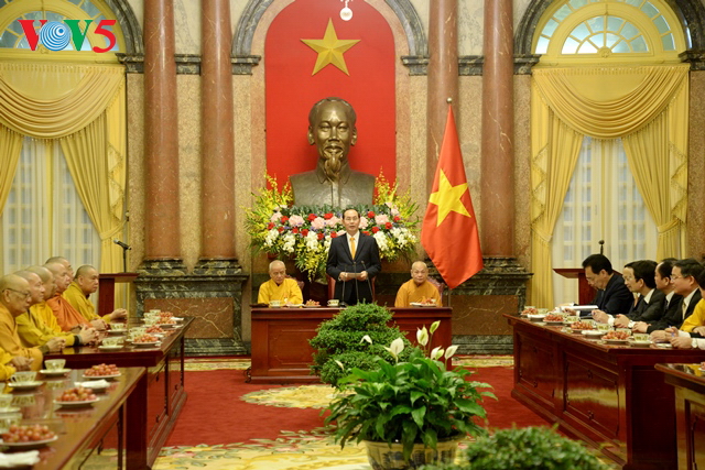 Staatspräsident Tran Dai Quang trifft Delegation des vietnamesischen Buddhistenverbandes