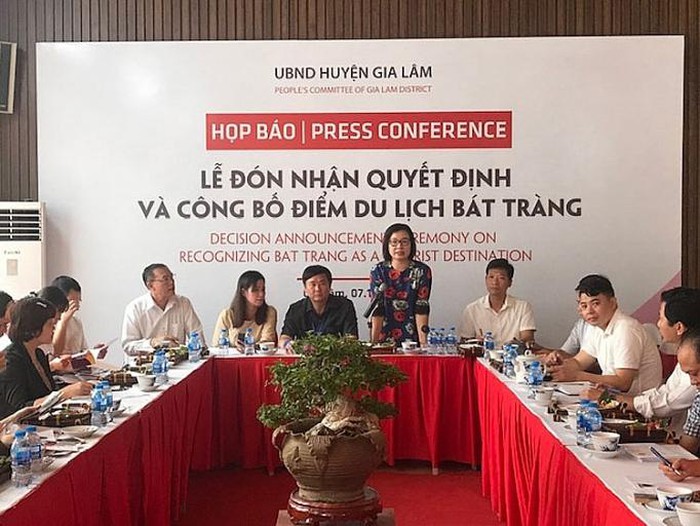 Hanoi erkennt die Keramikgemeinde Bat Trang als Besuchsziel an