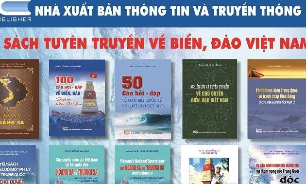 Präsentation des Buchbandes über Meer und Inseln Vietnams