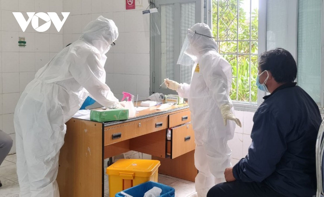 In den vergangenen 24 Stunden hat Vietnam 7.455 Covid-19-Neuinfektionen gemeldet