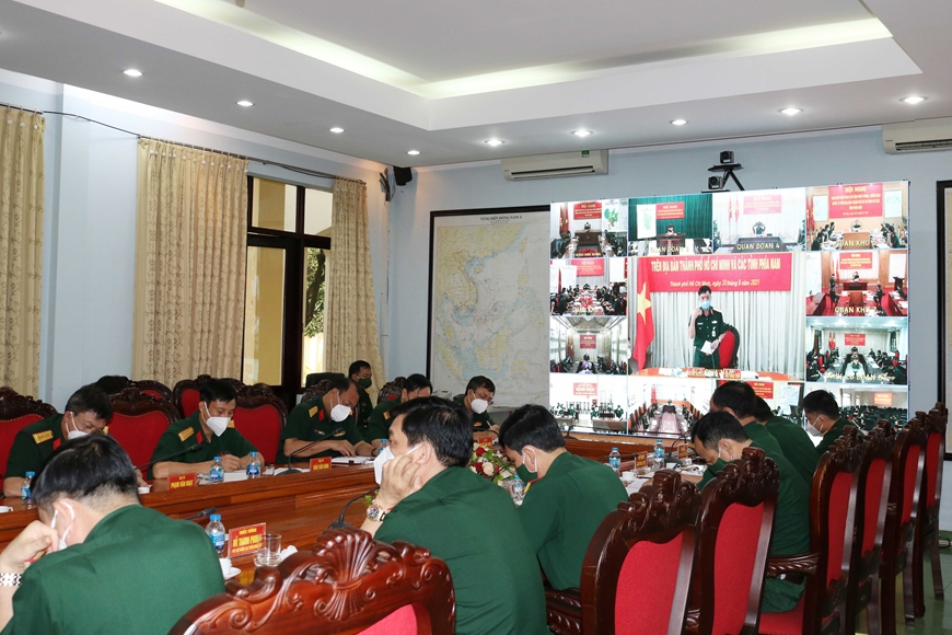 Online-Sitzung des Verteidigungsministeriums zur Umsetzung der Maßnahmen gegen Covid-19