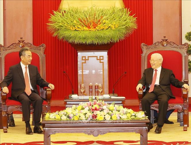 KPV-Generalsekretär Nguyen Phu Trong trifft Chinas Außenminister Wang Yi