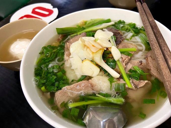 Pho Bo Vietnams gehört zu den Gerichten, die man einmal im Leben probieren sollte