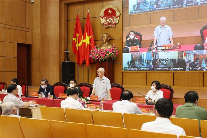 KPV-Generalsekretär Nguyen Phu Trong trifft Wähler der Hauptstadt Hanoi