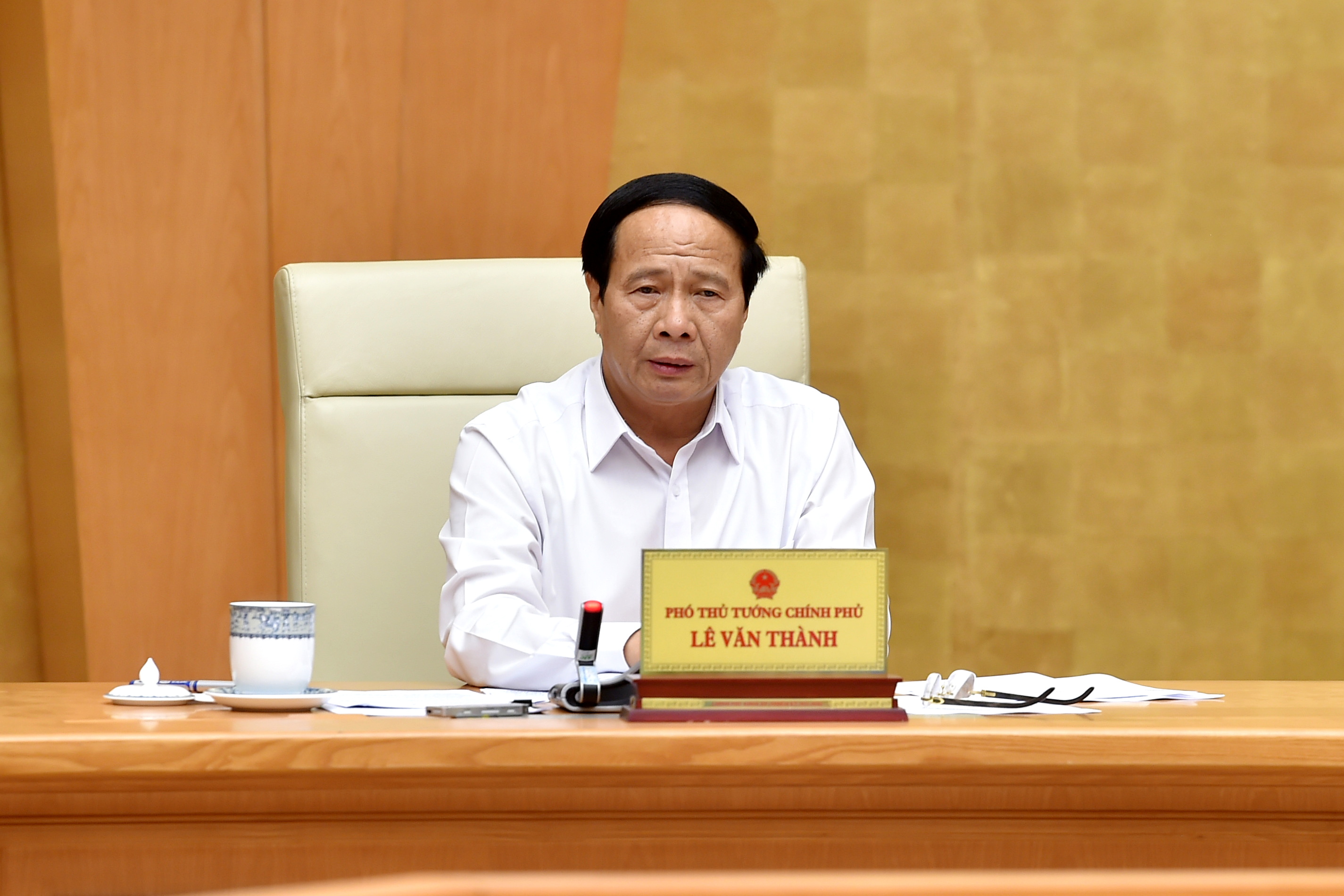 Vizepremierminister fordert Provinz Bac Giang zur Wiederherstellung der Produktion und Epidemie-Kontrolle auf