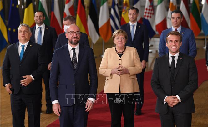 EU-Staats- und Regierungschefs würdigen Beiträge der deutschen Bundeskanzlerin Angela Merkel