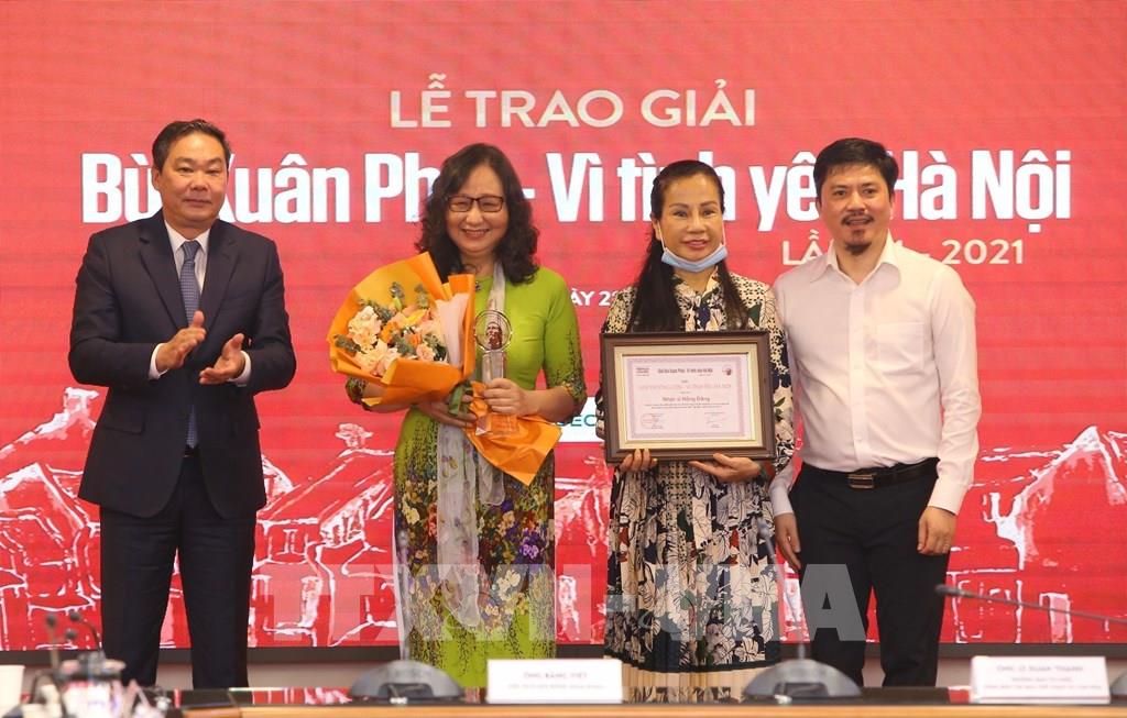 Preis „Bui Xuan Phai – Für die Liebe zu Hanoi“: Komponist Hong Dang mit dem „großen Preis” geehrt