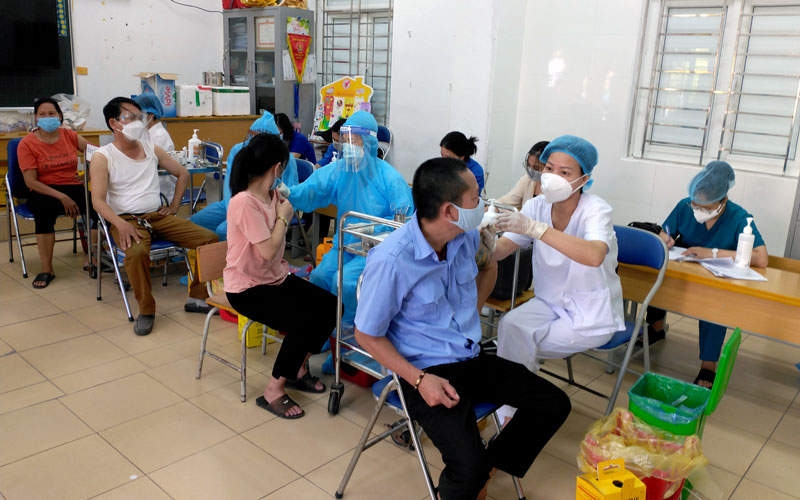 Fast 101 Millionen Impfdosen gegen Covid-19 in Vietnam verimpft