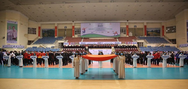 Eröffnung der 2. Runde der Volleyball-Nationalmeisterschaft Bamboo Airways Cup 2021