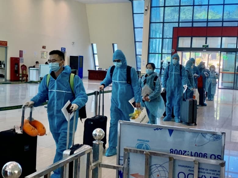 Ausländern, Vietnamesen und ihren Angehörigen Einreise nach Vietnam ermöglichen