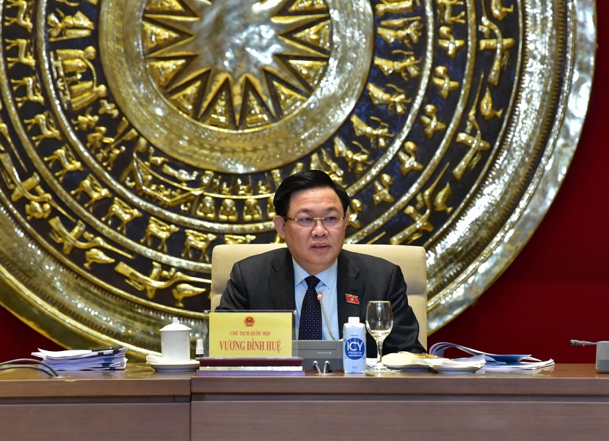 Parlamentspräsident Vuong Dinh Hue tagt mit Aufsichtsdelegation für Organisation von Verwaltungseinheiten