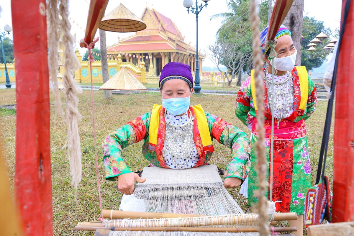 Aktivitäten im März im Kultur- und Tourismusdorf der vietnamesischen Volksgruppen